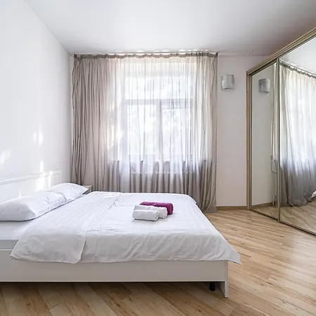 Аpartment Near Central Vokzal Apartment *