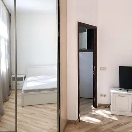 Аpartment Near Central Vokzal Apartment *